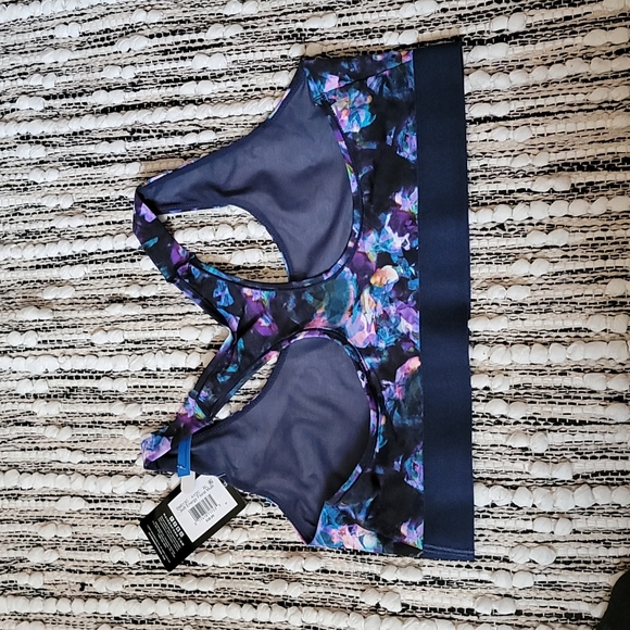 Maidenform Wireless Racerback Bralette - Picture 2 of 7